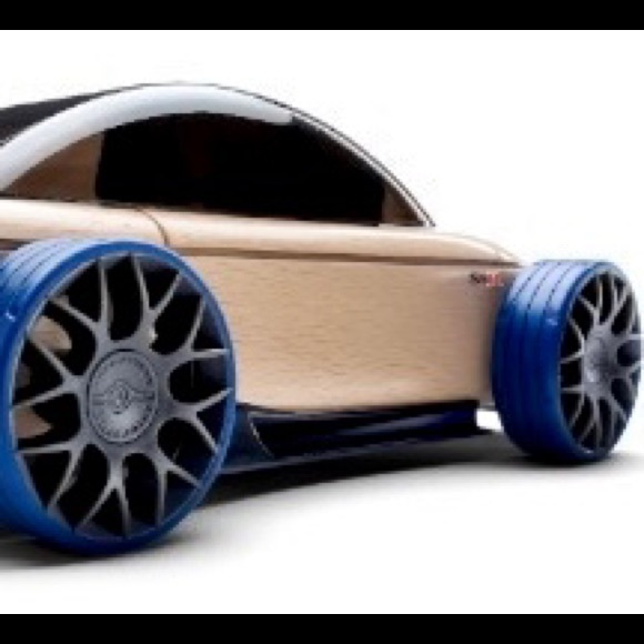NWT Automoblox S9R wooden car by Patrick Calello - Picture 3 of 3